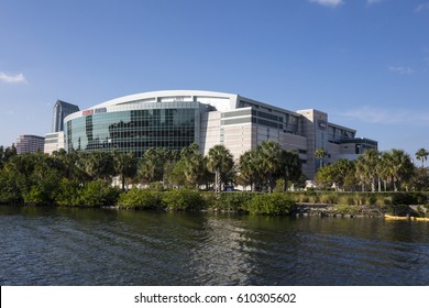 407 Tampa Bay Stadium Images, Stock Photos & Vectors 