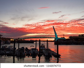 Tamsui Fisherman's Wharf Valentine's bridge in Sunset 
