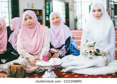 Tanah Merah Kelantan Malaysia 1862018 Malaysian Stock Photo 1151358890 ...