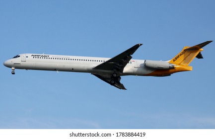 Mcdonnell Douglas Md 83 High Res Stock Images Shutterstock