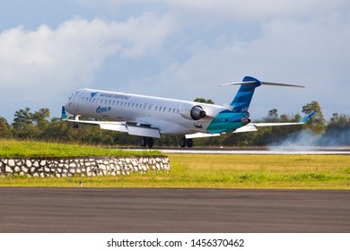 Bombardier Crj1000 Images, Stock Photos & Vectors | Shutterstock