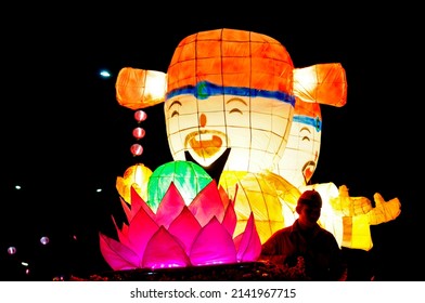 Tanjung Selor, North Kalimantan, Indonesia - March 5, 2015: Car Parade, Cars Decorated With Cartoon Characters. Lantern Festival Parade.