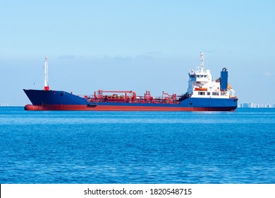 19,119 Chemical Tankers Images, Stock Photos & Vectors | Shutterstock