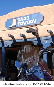 Taos, New Mexico, 10/09/2009
American Motorcycle Parking In Front Of Western Wear Store In Taos