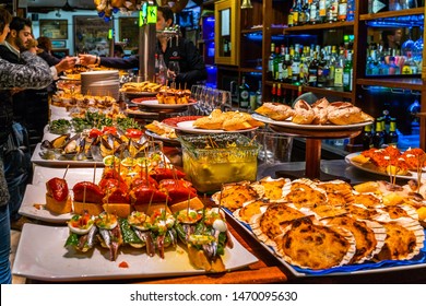 Pintxos Bilder Stockfoton Och Vektorer Med Shutterstock