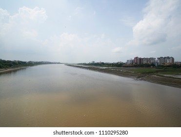  Tapti River, Surat, Gujarat, India.