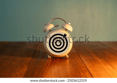 Target and time image (blue background)	