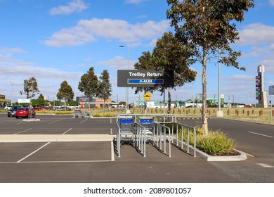 Tarneit, Vic Australia - December 5 2021: Aldi Trolley Return In Shopping Centre Carpark