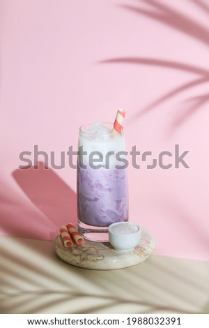 Taro flavored fresh drink mixed with fresh milk