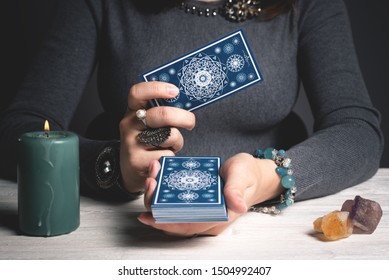 8,553 Tarot cards woman Images, Stock Photos & Vectors | Shutterstock