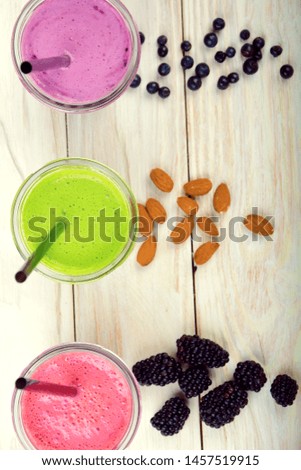 Healthy smoothie with grains and berries