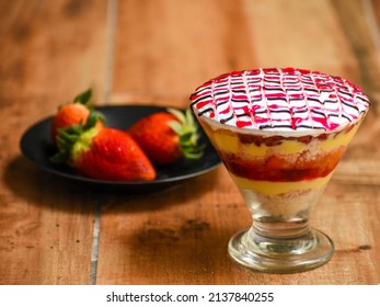 Tasty Homemade Fruit Trifle Pudding