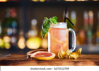 Tasty Lynchburg Lemonade - fresh tennessee whiskey cocktail