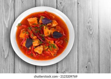 Tasty Noodle Soup With Vegetables In Bowl On The Desk