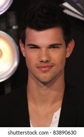 Taylor Lautner At The 2011 MTV Video Music Awards Arrivals, Nokia Theatre LA Live, Los Angeles, CA 08-28-11