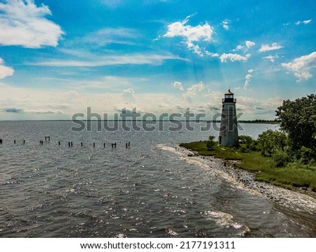 Tchefuncte River Lighthouse - Secnic wide