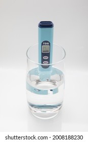 TDS Measurement Of Water. Electronic PH Meter In A Glass Of Water.