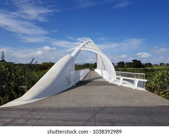 Te Rewa Rewa Bridge