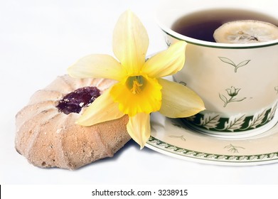 Tea and cookie