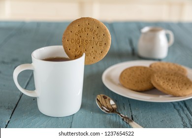 Tea With Digestive Dunking Biscuit