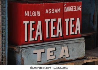 tea tins and boxes