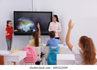 1,364 Interactive board students Images, Stock Photos & Vectors ...