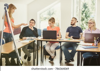 15,124 Computer instructor Images, Stock Photos & Vectors | Shutterstock