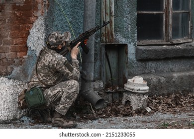 Teachings Of Territorial Defense. Training Of Military Personnel. Combat Readiness With Weapons Walking Down The Street. Armed Forces Of Ukraine