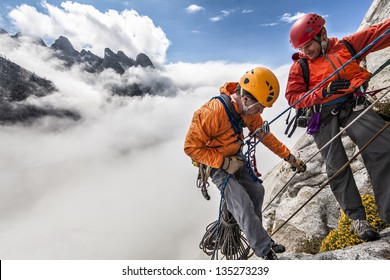 165,426 Rock climber Images, Stock Photos & Vectors | Shutterstock