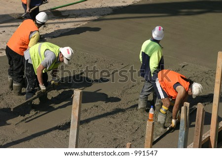 Team effort  - Commercial cementing in progress