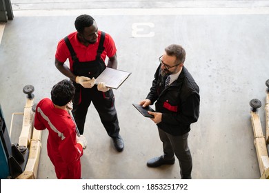 Team Maintenance Technician Female The Car Is Inspecting And Working On The Engine. Engineer, Professional Technician, Automobile Manufacturing Industry, Quality Standards, Consumer Market