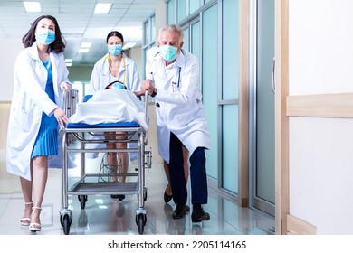 Team Medical Doctor Pushing Stretcher Gurney Stock Photo 2205114165 ...