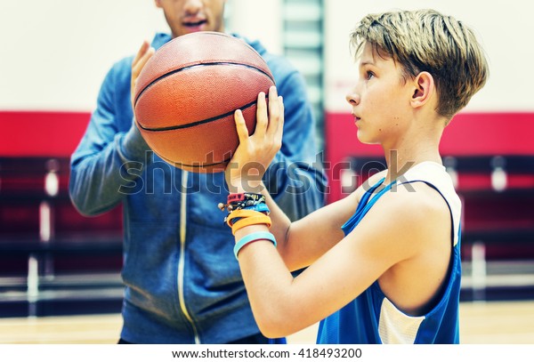 Team Teamwork\
Basketball Training Game\
Concept