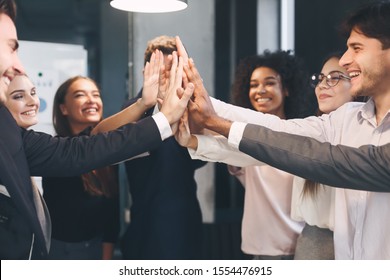 8,125 High five corporate Images, Stock Photos & Vectors | Shutterstock