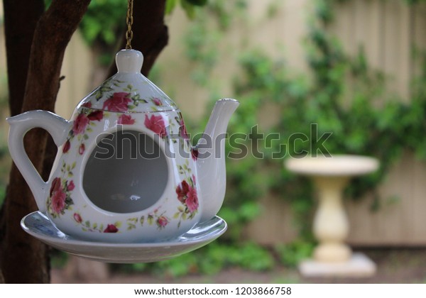 Teapot Bird Feeder Hanging Tree Bird Vintage Parks Outdoor