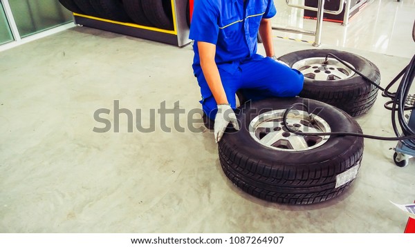 technical assembler\
tire in tire service\
center