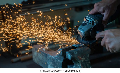110,360 Iron welding Images, Stock Photos & Vectors | Shutterstock