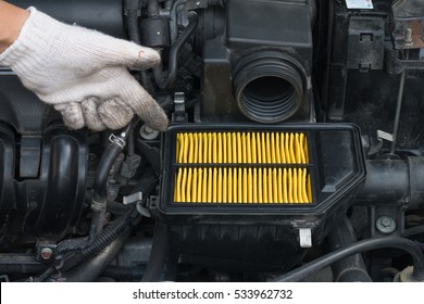 Technician guarantee for changing new air filter for car