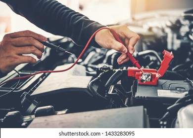 17,086 Car battery checking Images, Stock Photos & Vectors | Shutterstock