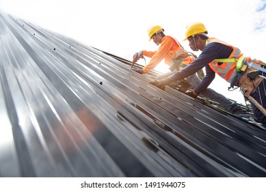 Technician Is Work Roof Repair Construction Engineer Wear Safety Uniform Inspection Metal Roofing Work For Roof 