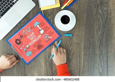 TECHNOLOGY COMMUNICATION INTERNET AND CLOUD DATA CONCEPT