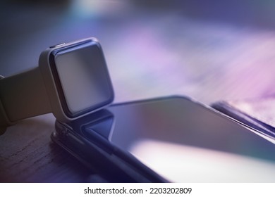 Technology Image Wearable Device And Smartphone