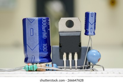 Technology test circuitry, test PCB system in electronic board radio, transistor, IC, capacitor,
