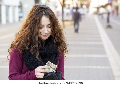 10,310 Teen Girl Money Images, Stock Photos & Vectors | Shutterstock