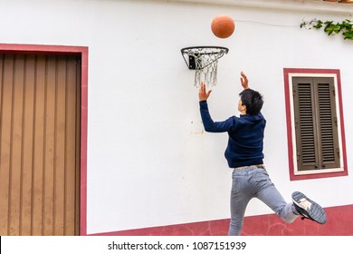 Shoot Hoops Images Stock Photos Vectors Shutterstock