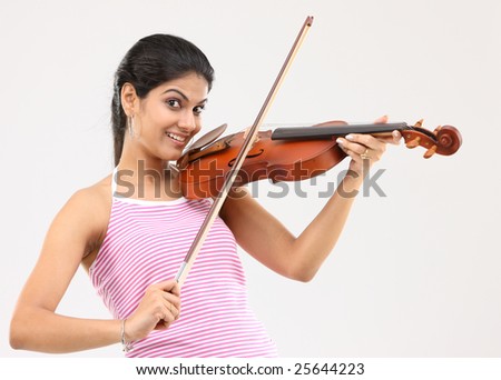 Teenage girl with the violin