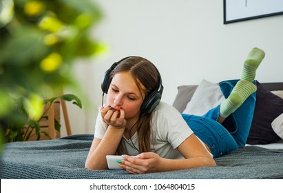 Teen Girl Laying On Bed Images Stock Photos Vectors Shutterstock