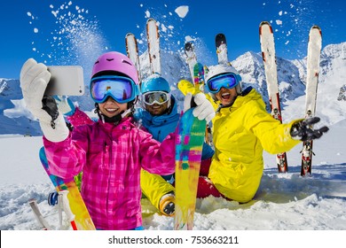 24,982 Snow Mobiling Stock Photos, Images & Photography 