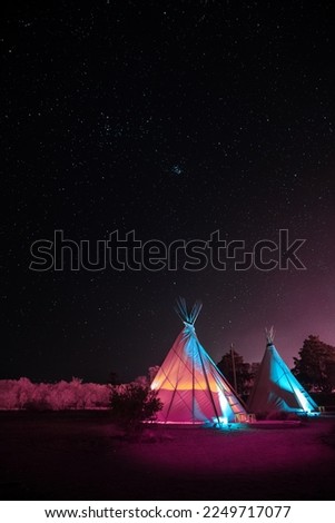 Teepees Under Night Sky Full of Stars in Marfa, Texas Imagine de stoc © 