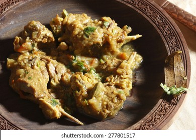 Teewarn prepared from mutton cooked with tomatoes, onions, ginger garlic, green chilies and fresh indian spices. It can be served with roti (Indian flat bread).